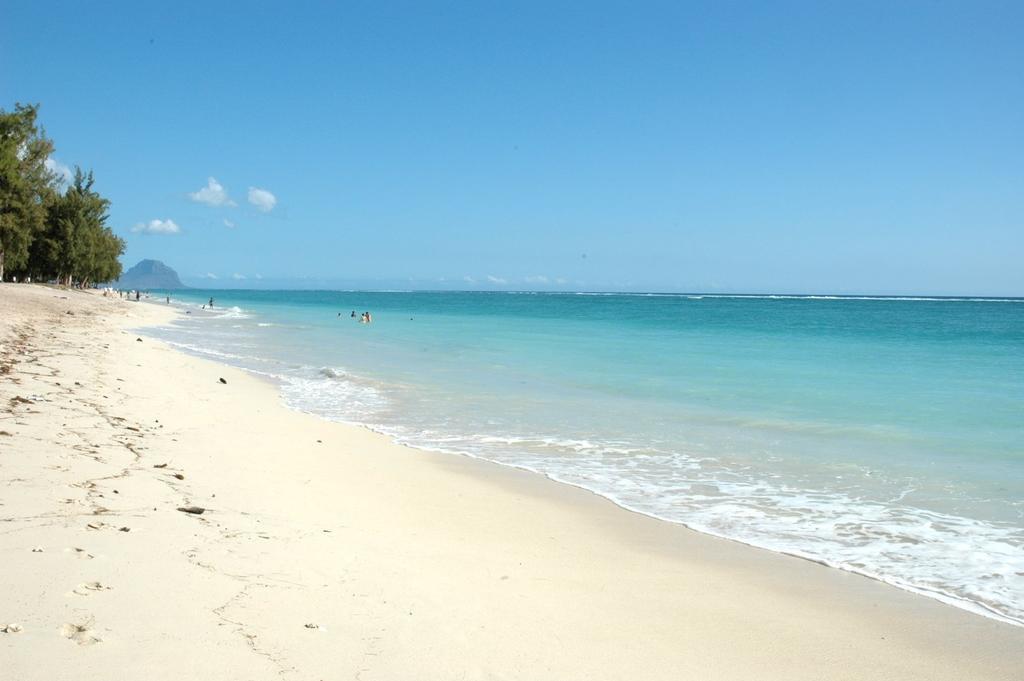Sunset Beach Apart Flic en Flac Room photo