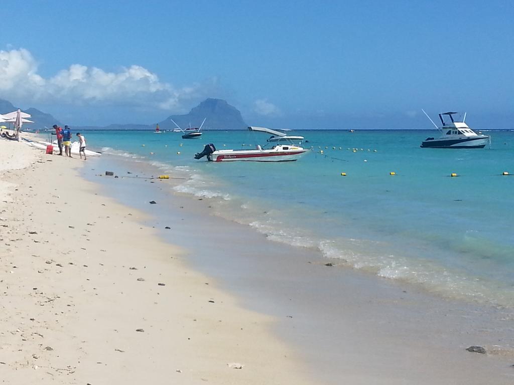 Sunset Beach Apart Flic en Flac Room photo
